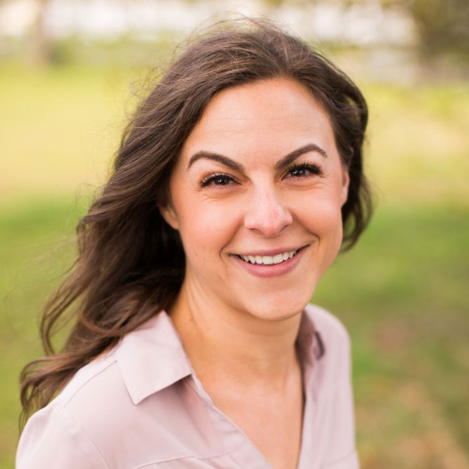 Lindsay Pino
